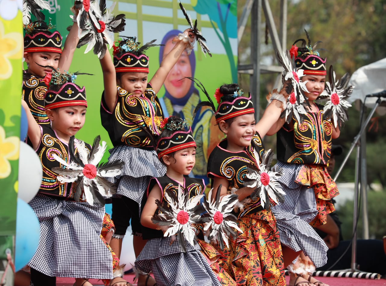 Sriatun Subandi Tanamkan Akhlak Mulia Anak sejak Dini