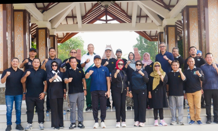 GOYANG BARENG BUPATI SUBANDI DAN WABUP MIMIK IDAYANA, ASN SIDOARJO KOMPAK DAN SEHAT